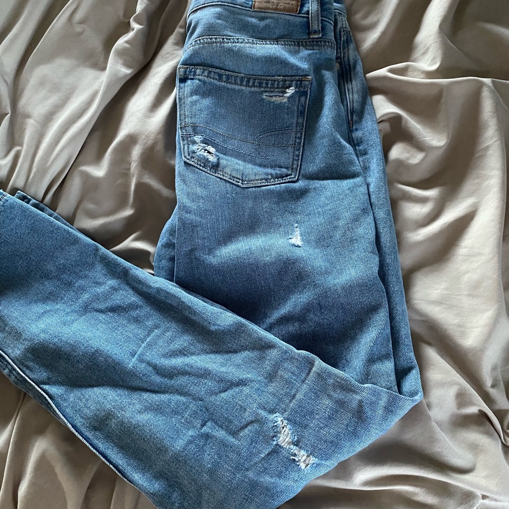 American eagle jeans!